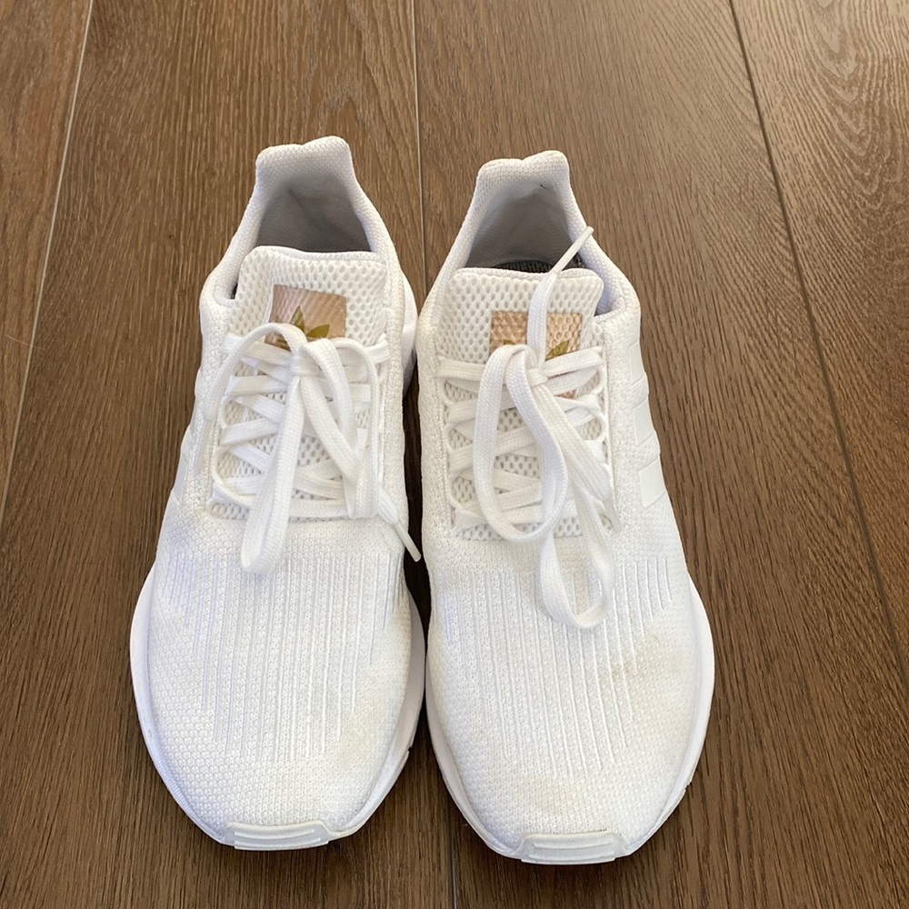 Adidas tennis shoes